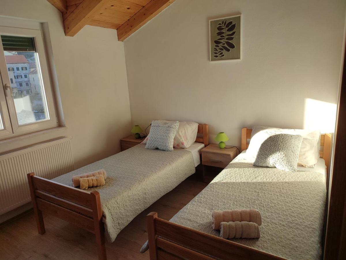 Apartments Pulic سكرادين المظهر الخارجي الصورة